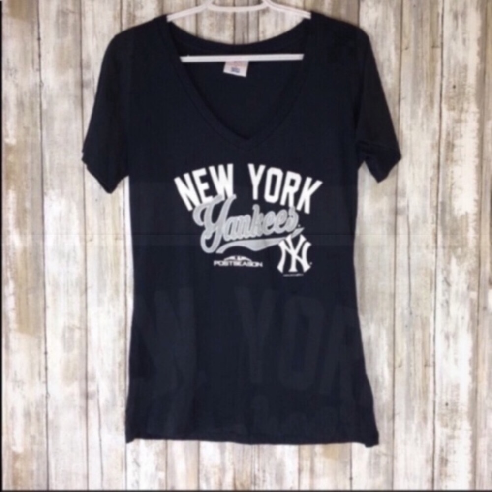 NY Yankees Postseason Script Tee Womens M Navy MLB Baseball Shirt - Picture 5 of 5